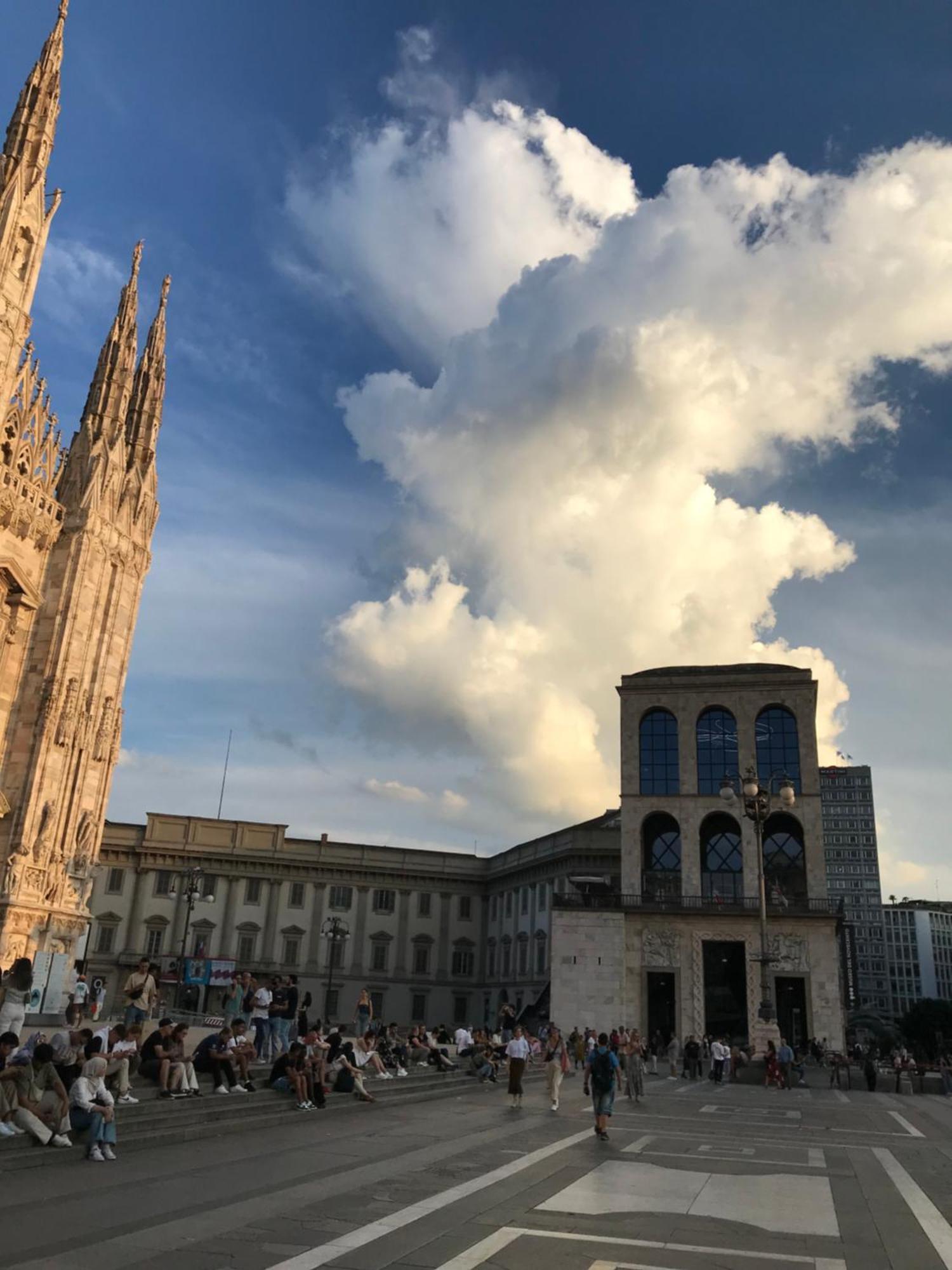 Free 30 Minutes Preemptive Cognitive Disconnect Therapy Price Location Real Duomo Palace Mini Suite Мілан Екстер'єр фото